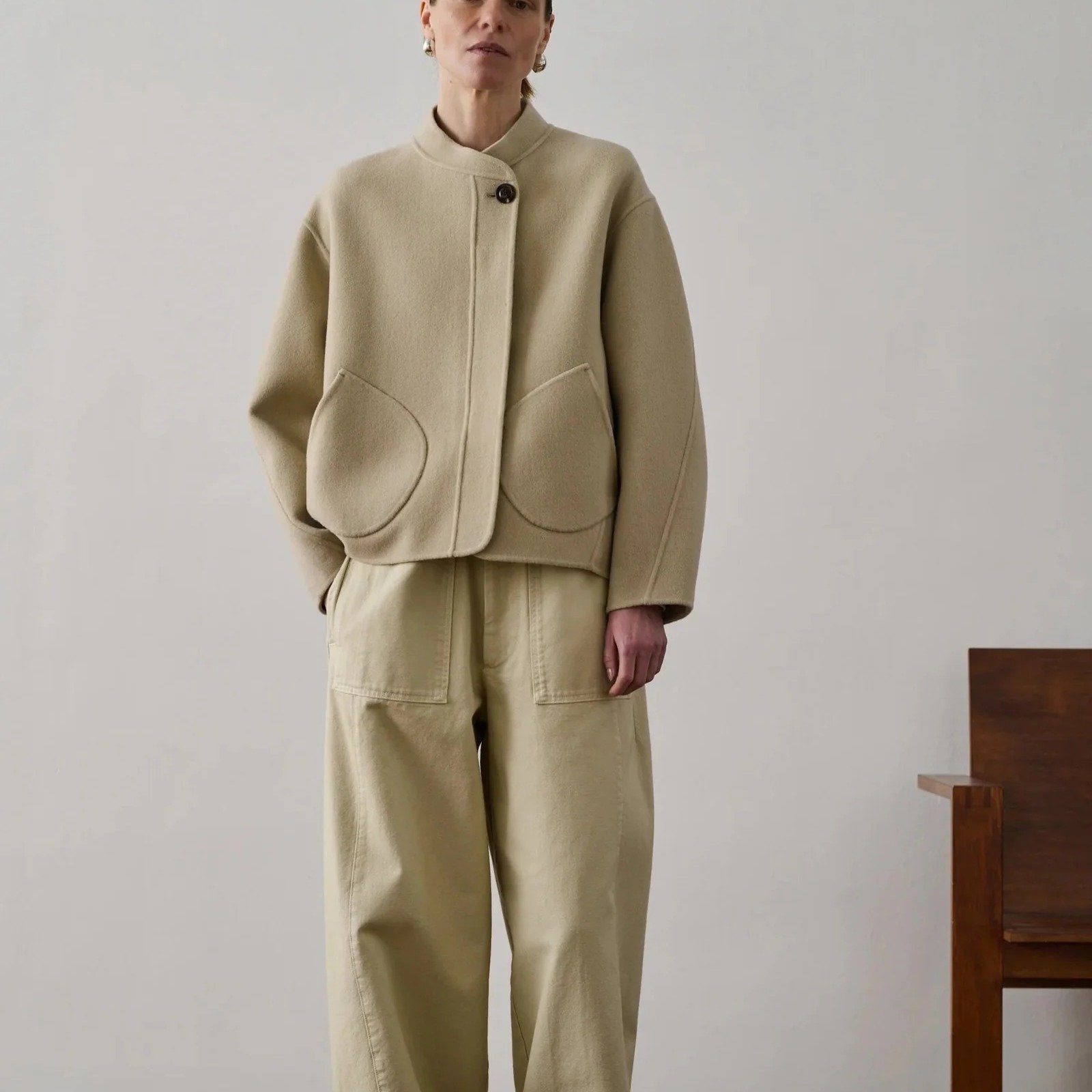 Short Windsor coat in double-faced wool