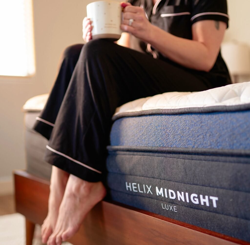 Helix Midnight Luxe Review: Does This Luxury Hybrid Justify Its Price Tag?