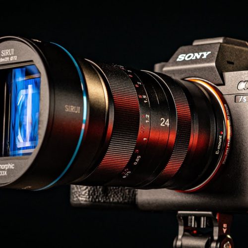 Siuri-anamorphic-lens-24mm-f2-8-1.33x-01